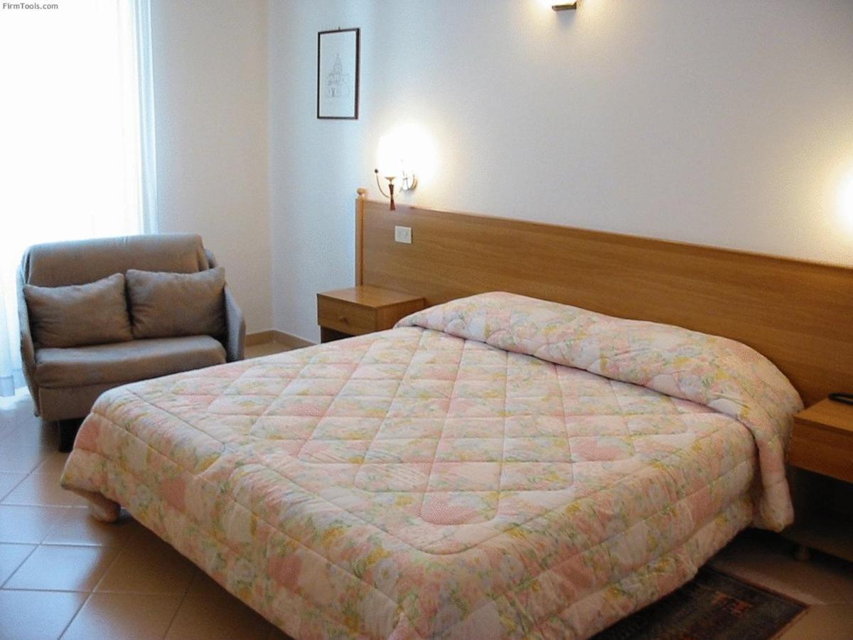 Hotel Castello Mesagne Ruang foto