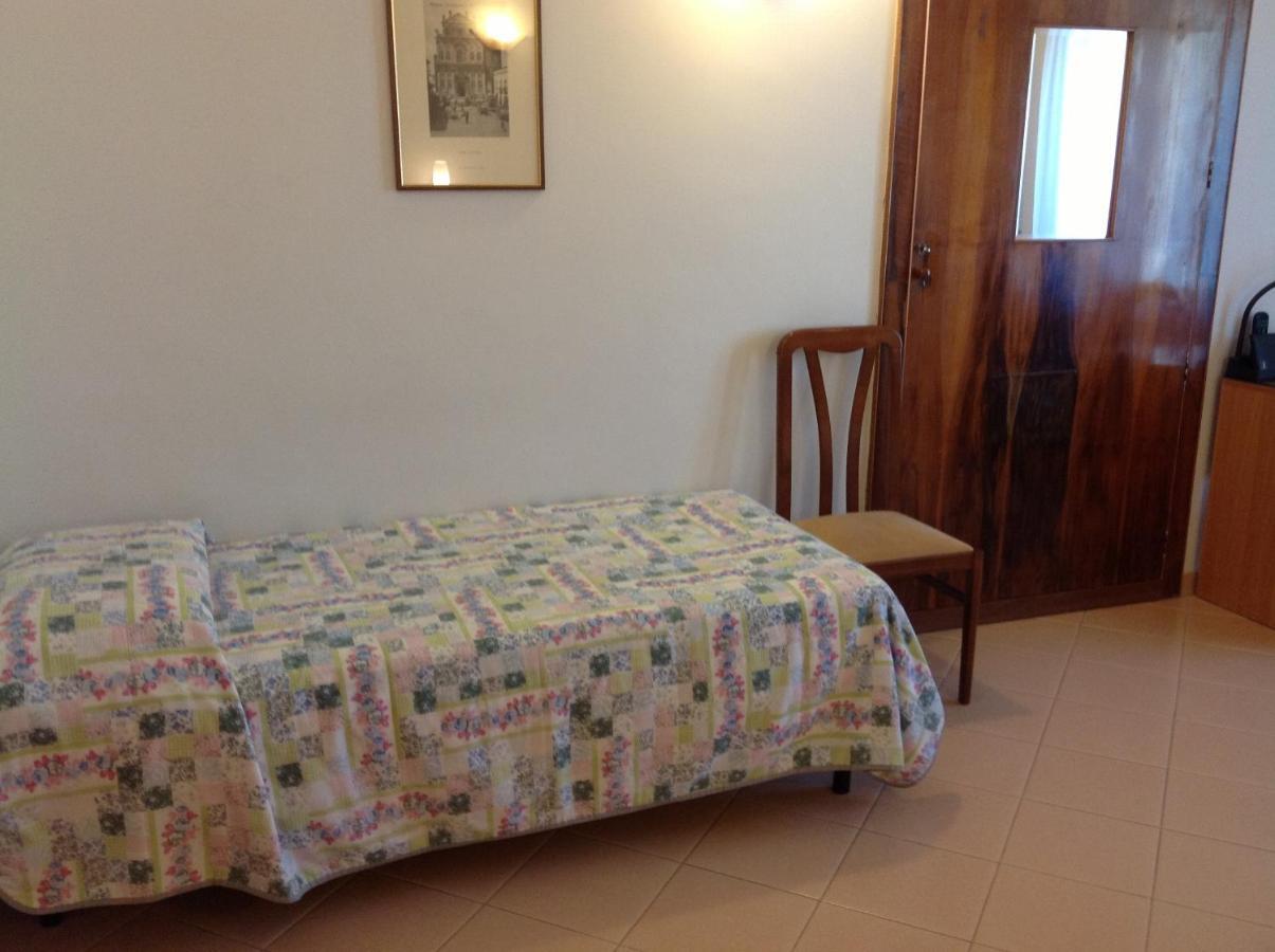 Hotel Castello Mesagne Ruang foto