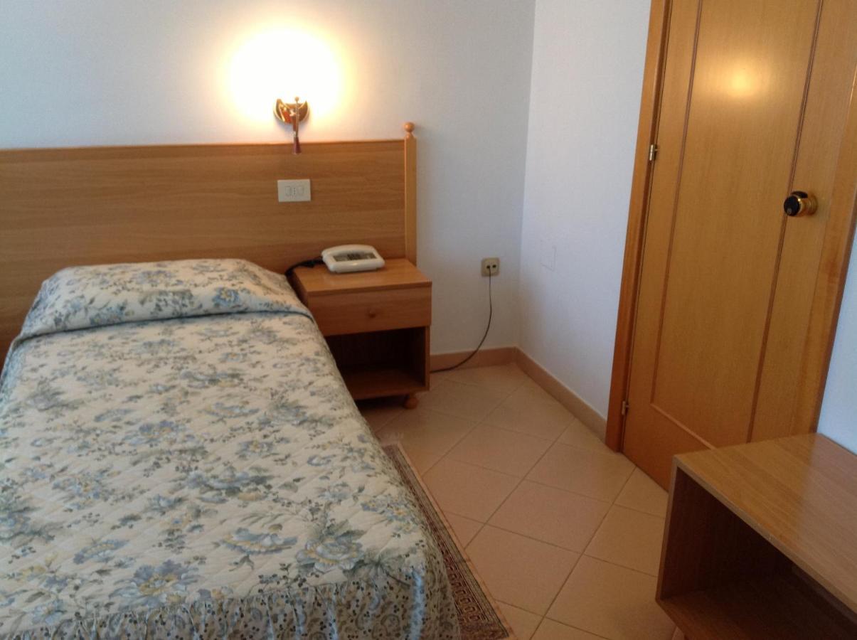 Hotel Castello Mesagne Ruang foto